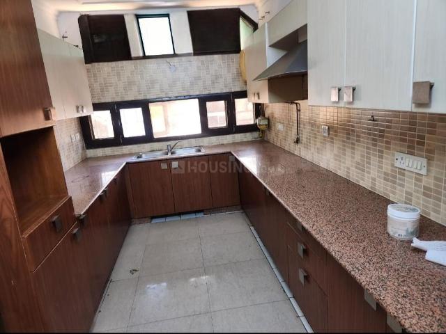Flat for rent in South Delhi, Deri