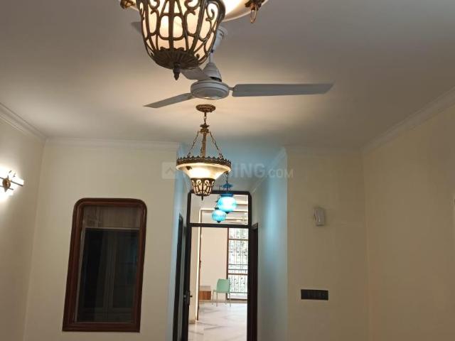 Flat for rent in South Delhi, Deri
