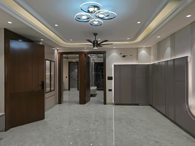 Flat for sale in Vaishali, Ghaziabad