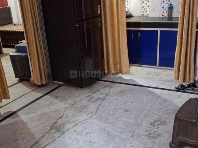 Flat for rent in Deri