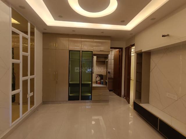 Flat for sale in West Delhi, Deri
