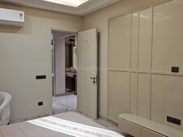 Flat for sale in South West Delhi, Deri