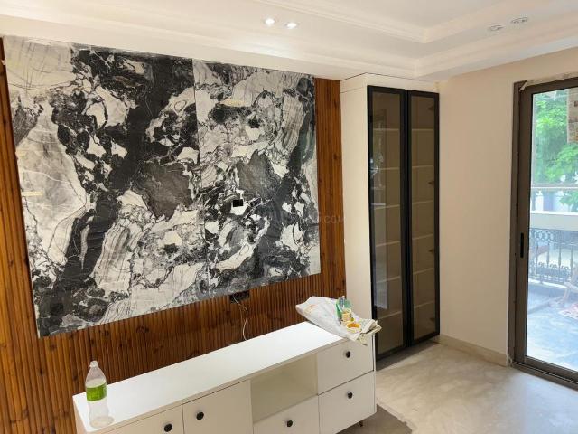 Flat for sale in West Delhi, Deri