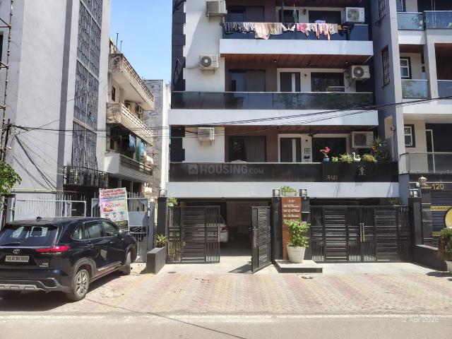 Flat for sale in West Delhi, Deri