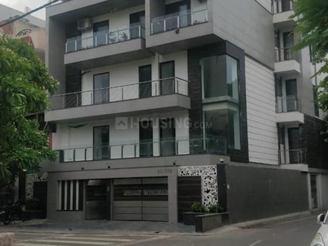 Flat for sale in West Delhi, Deri