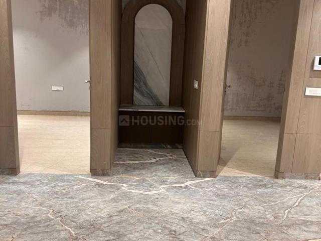 Flat for sale in West Delhi, Deri