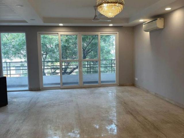 Flat for rent in Deri