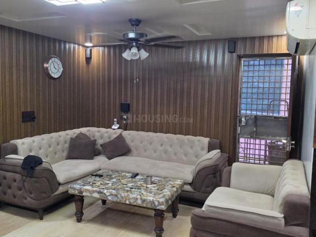Flat for sale in East Delhi, Deri