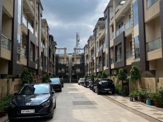 Flat for sale in Chakia, Prayagraj