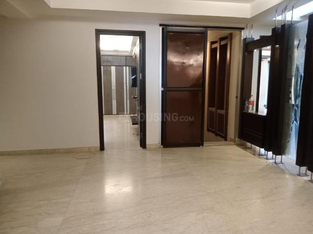 Flat for rent in Deri