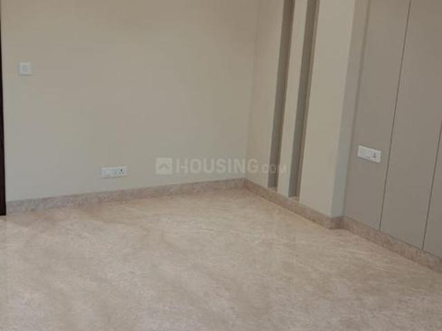 Flat for rent in Deri