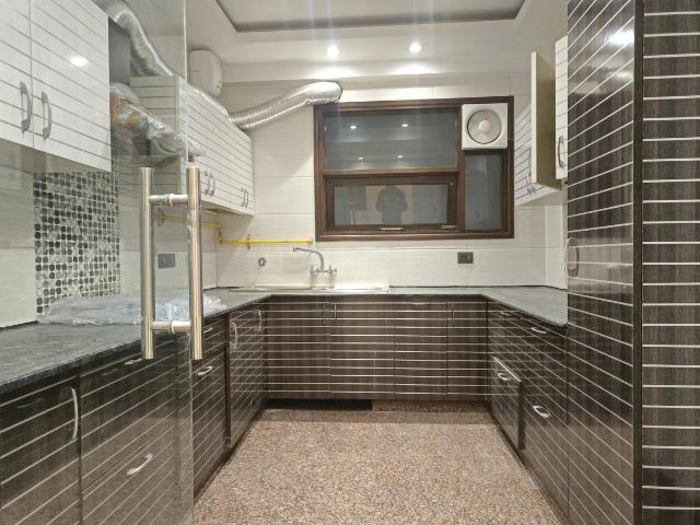 Flat for sale in South Delhi, Deri