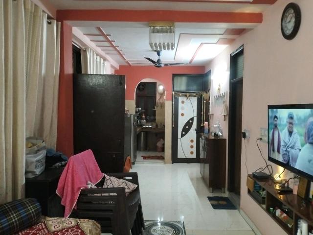 Flat for sale in Mayur Vihar, Delhi