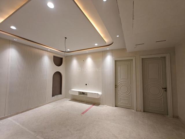 Flat for sale in North Delhi, Deri