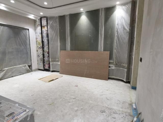 Flat for sale in Model Town, Delhi