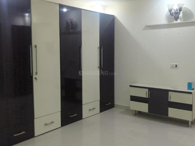 Flat for rent in Deri