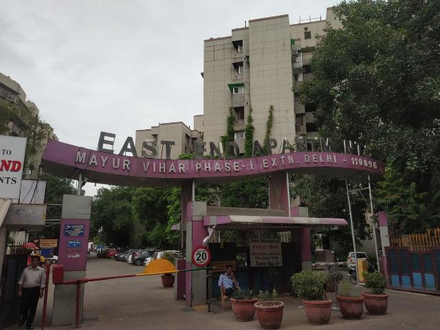 Flat for sale in East Delhi, Deri