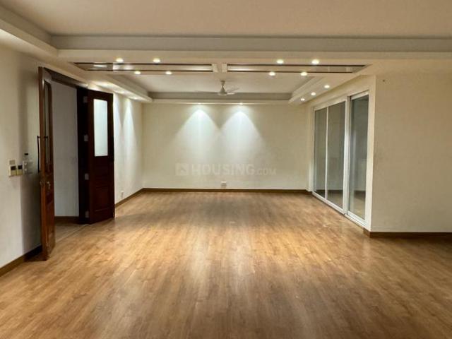 Flat for rent in Deri