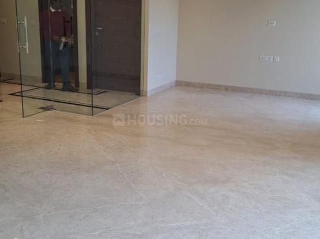 Flat for rent in Deri