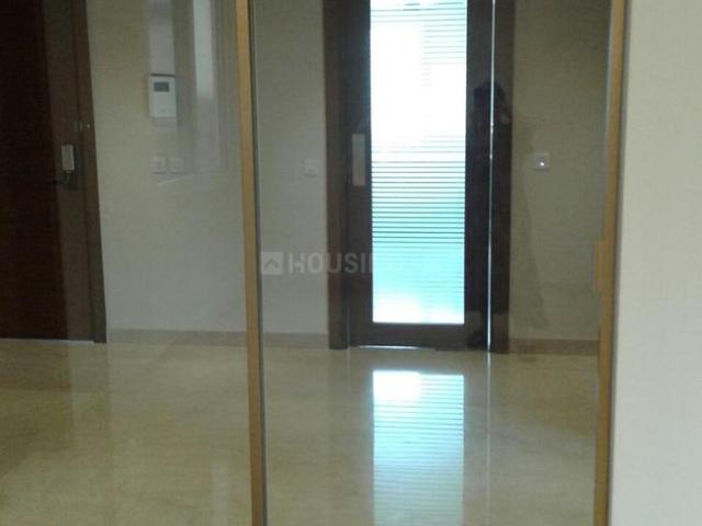 Flat for sale in East Delhi, Deri