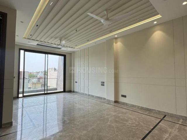 Flat for sale in East Delhi, Deri