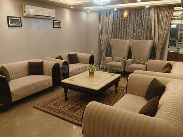 Flat for rent in Hariana