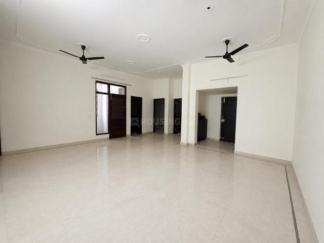 Flat for rent in West Delhi, Deri