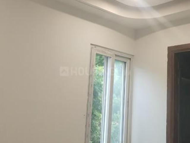 Flat for sale in West Delhi, Deri