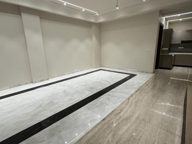 Flat for sale in West Delhi, Deri