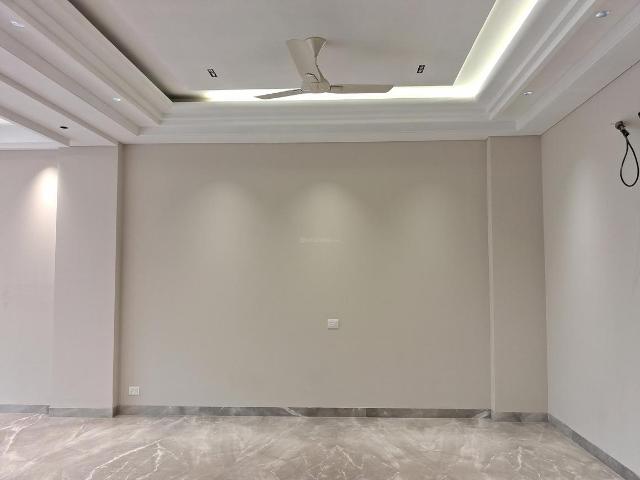 Flat for sale in West Delhi, Deri