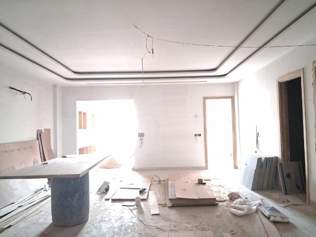 Flat for sale in West Delhi, Deri
