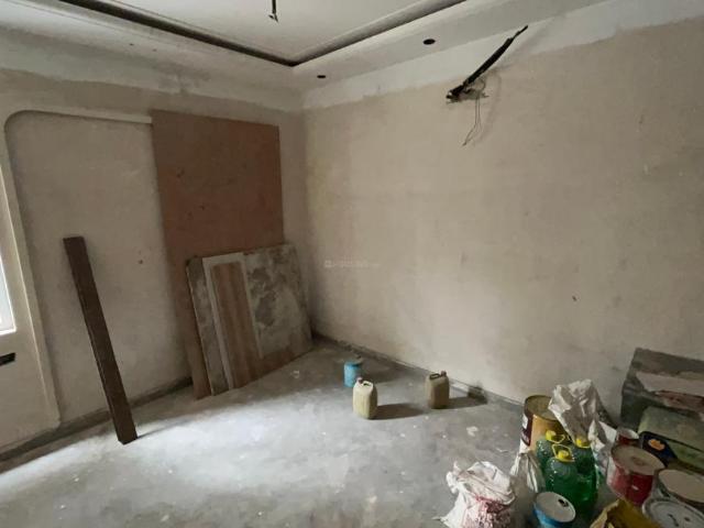 Flat for sale in West Delhi, Deri