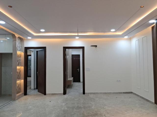 Flat for sale in Paschim Vihar, Delhi