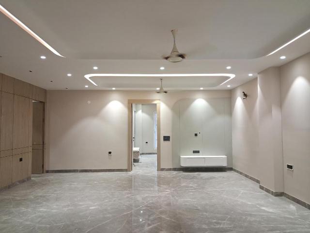 Flat for sale in West Delhi, Deri