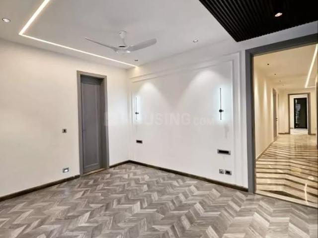 Flat for sale in West Delhi, Deri