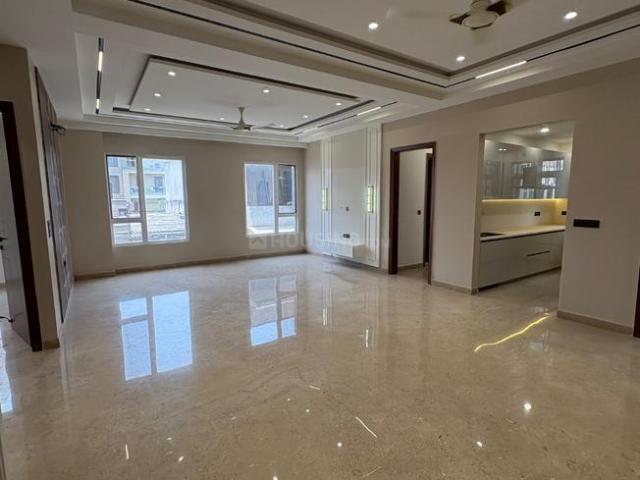 Flat for sale in West Delhi, Deri