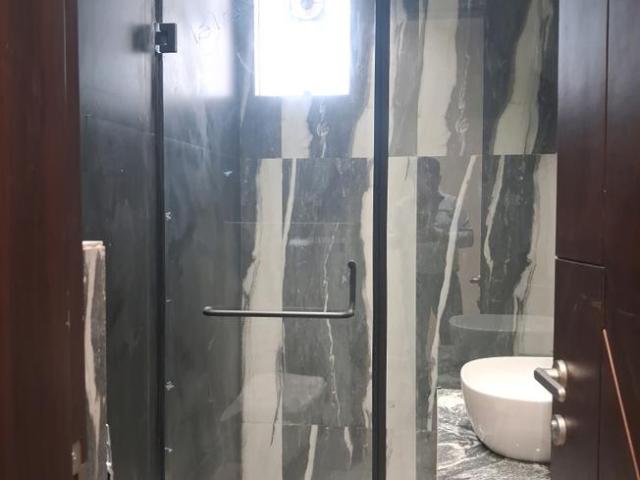 Flat for sale in West Delhi, Deri