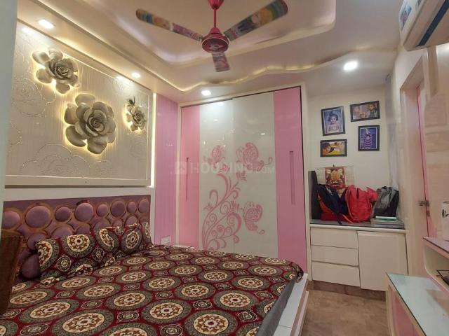 Flat for sale in West Delhi, Deri