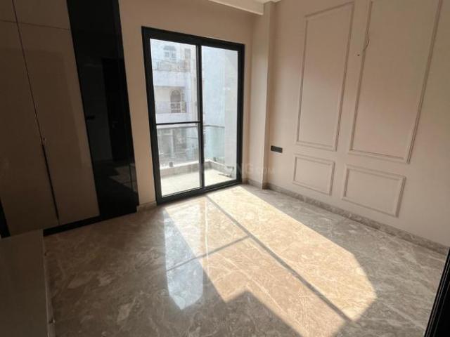 Flat for sale in West Delhi, Deri