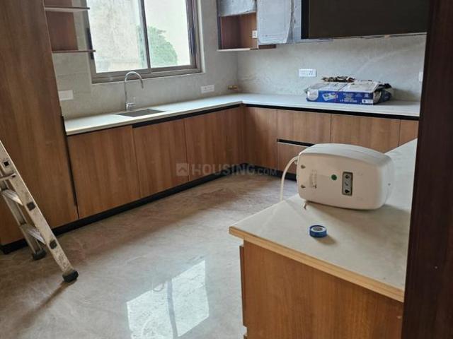 Flat for sale in West Delhi, Deri