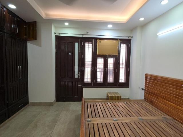 Flat for rent in North West Delhi, Deri