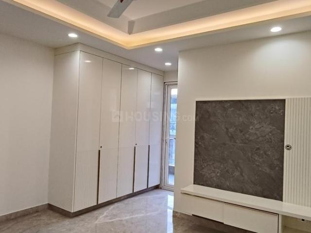 Flat for sale in North West Delhi, Deri