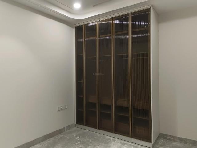 Flat for sale in North West Delhi, Deri
