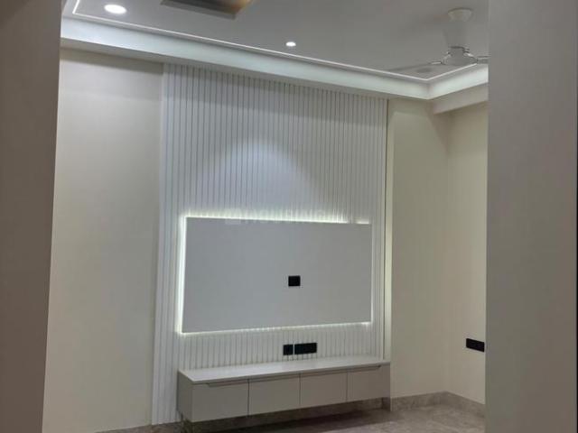 Flat for sale in North West Delhi, Deri