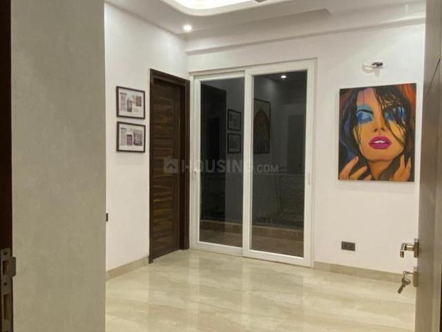 Flat for sale in North West Delhi, Deri