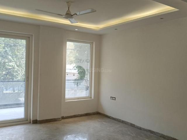 Flat for sale in North West Delhi, Deri