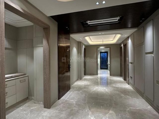 Flat for sale in North West Delhi, Deri