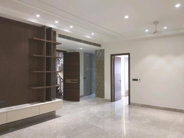 Flat for sale in North West Delhi, Deri