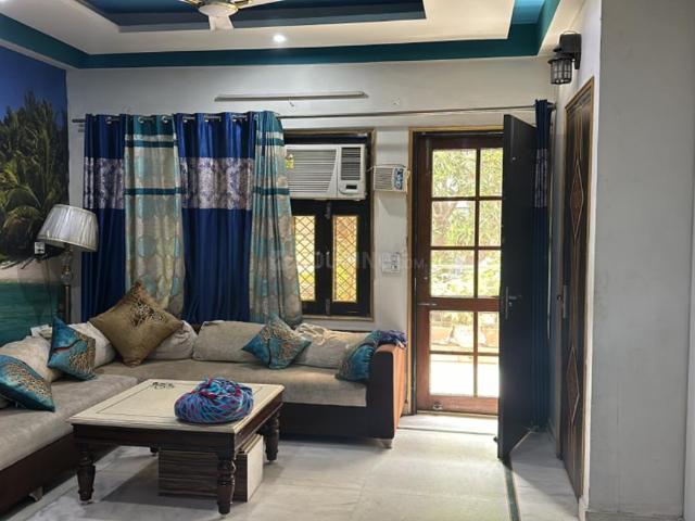 Flat for rent in East Delhi, Deri