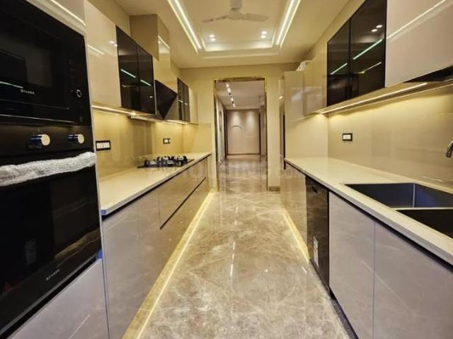 Flat for sale in West Delhi, Deri